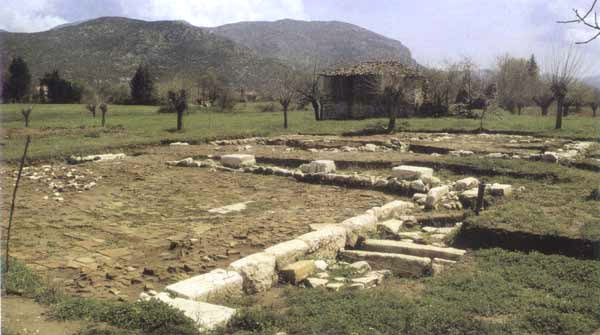 Ο Κρόνος, ο αρχηγός των Τιτάνων (Θεοί της 3ης Γενεάς) φοβούµενος ότι οι γιοι του θα καταλάβουν την εξουσία, προσπάθησε να εξοντώσει τον Ποσειδώνα και τον ία.