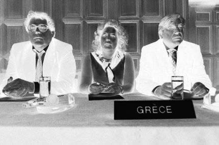 ιταλικών μας Ανεξαρτησίας, δικαστηρίων, διοργανώνουν που διέτασσαν κάθε χρόνο κατάσχεση σειρά εκδηλώσεων, κρατικής με περιουσίας κορυφαία όλων της Γερμανίας, την παρέλαση επί προκειμένου της 5ης