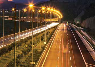 Στην σημερινή παγκόσμια κρίση οραμάτων και αξιών, η Αττική Οδός συνεχίζει και υιοθετεί τις ανθρώπινες και περιβαλλοντικές αρχές ως προϋπόθεση για την λειτουργία της.