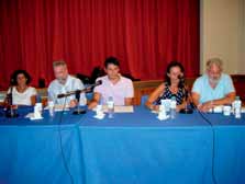 παρακολουθήσουν μουσικά εργαστήρια μαζί με χορωδίες άλλων χωρών και να παρουσιάσουν στο τέλος μια κοινή συναυλία, η οποία καταχειροκροτήθηκε από το ενθουσιασμένο ΗΜΕΡΙΔΑ: «Έμφυλες προσεγγίσεις