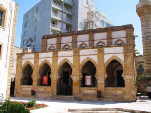23. Τέμενος Saray Onou: Πολύ κοντά στο σεράι βρίσκεται το τέμενος Sarayönü.
