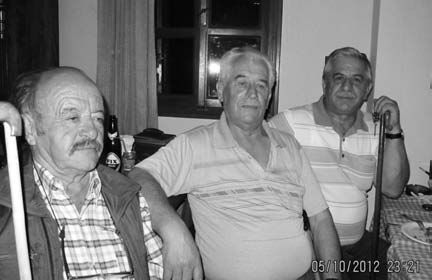 .. ώς τα κατάφερναν άραγε; Με πόσο αγώνα και σκληρή δουλειά ζούσαν εδώ πάνω; όσες δυσκολίες έπρεπε να αντιμετωπίσουν ιδιαίτερα το χειμώνα αποκλεισμένοι, απομωνομένοι, ξεχασμένοι από Θεό κι ανθρώπους;