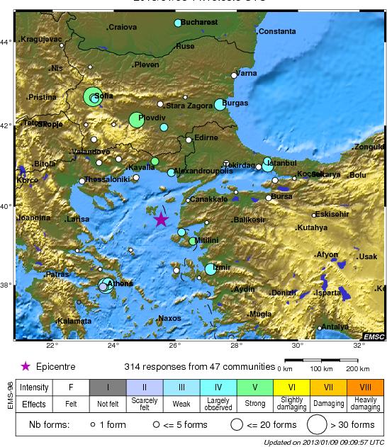 ύκθωλα κε ηελ ηζηνζειίδα ηνπ εηζκνινγηθνύ ηαζκνύ ηνπ ΑΠΘ πξόθεηηαη γηα επηθαλεηαθό ζεηζκό νη γεωγξαθηθέο ζπληεηαγκέλεο ηνπ επηθέληξνπ ηνπ νπνίνπ είλαη 39.669 Ο B 25.549 Ο A.