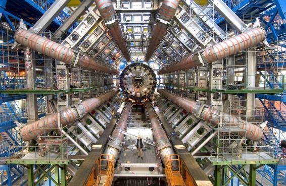 2010: μια Νέα Εποχή για την Θεμελιώδη Επιστήμη LHCb CMS ATLAS Εξερεύνηση μέσω των