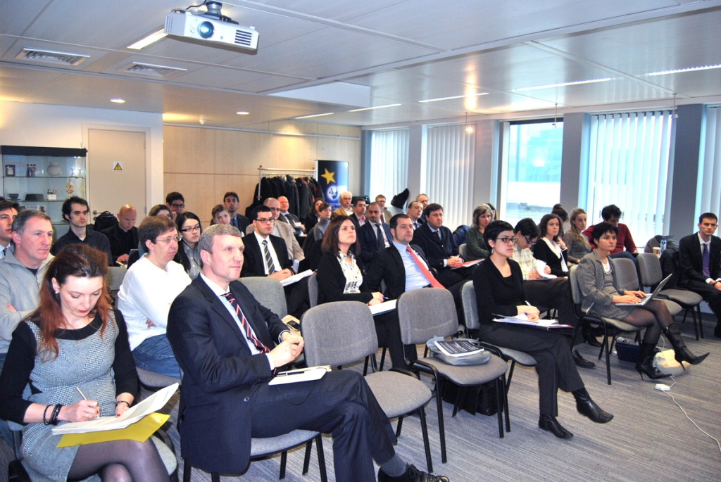 Στόχοι και προς ποιους απευθύνεται Η 2 η ηµερίδα (2 nd Plenary Knowledge Sharing workshop), στο πλαίσιο του ερευνητικού έργου C-LIEGE, πραγµατοποιήθηκε στις Βρυξέλλες την 1 η Μαρτίου 2012.