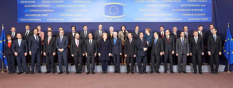 Πώς λαμβάνει αποφάσεις η Ευρωπαϊκή Ένωση; Η Ευρωπαϊκή Ένωση αποτελείται από 28 πολιτικούς («Επίτροποι»), ένας για κάθε χώρα της ΕΕ.