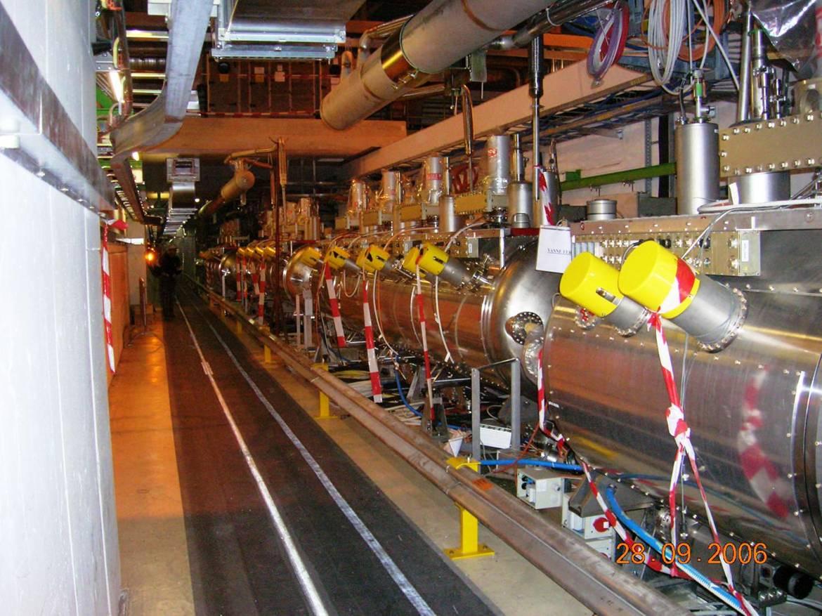 RF systems: 400 MHz 400 MHz system: 16 sc cavities (copper sputtered with niobium) for