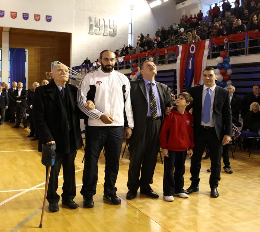 Διαδραστικό παιχνίδι για μικρούς και μεγάλους! Παίζοντας και μαθαίνοντας για το μπάσκετ με τη βοήθεια της τεχνολογίας.