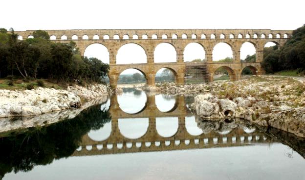 Ρωμαϊκά Μνημεία ανά τη Μεσόγειο Pont du