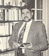 Ο καθηγητής και εκδότης του περιοδικου Γιώργος