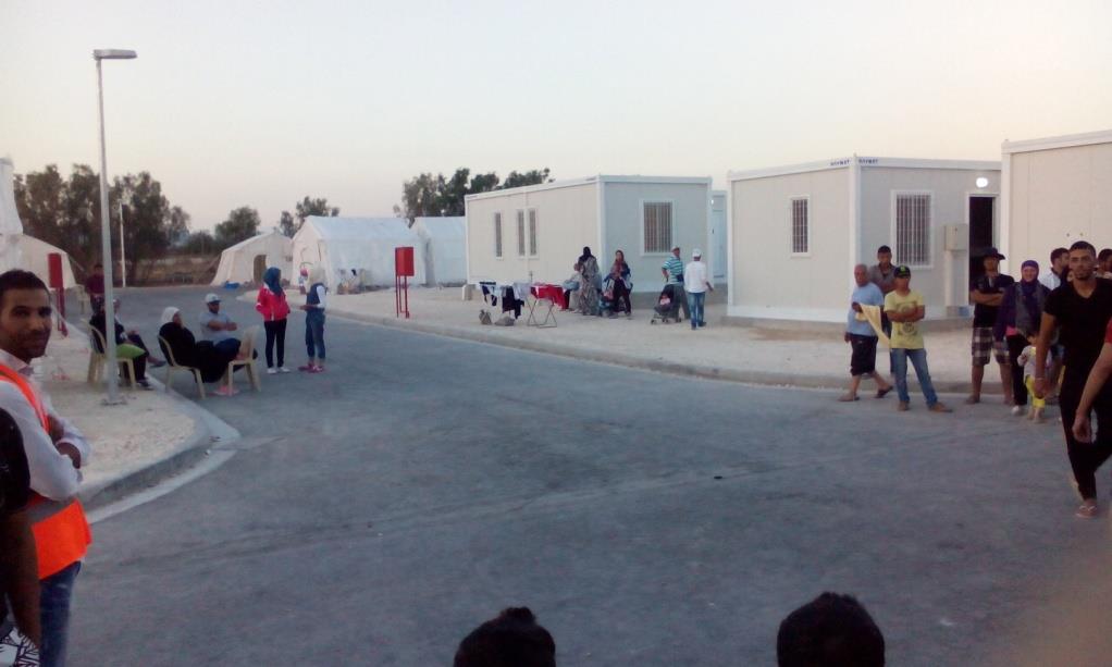 Accommodation Life in the camp It is important to talk with refuges to get
