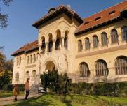 Museum Müze Muzeu Μουσείο