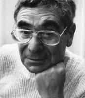 Η συνδυαστική Προσέγγιση του Bernstein Basil Bernstein (1924 2000) Βασικές θέσεις Διαμόρφωσε μια σειρά από εννοιολογικά εργαλεία, αξιοποιώντας μια μεγάλη ποικιλία από, πολλές φορές και αντιφατικές,