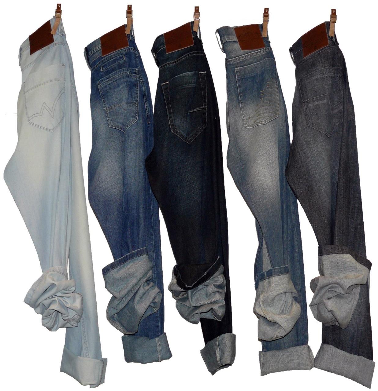 Τα jeans σχεδιάζονται στις ΗΠΑ από αμερικάνικες εταιρίες Το ύφασμα φτιάχνεται από βαμβάκι το οποίο καλλιεργείται στο Μπένιν, υφαίνεται και βάφεται στην Ιταλία με βαφές που φτιάχνονται στη Γερμανία Τα