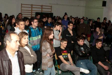 το φαινόμενο του σχολικού εκφοβισμού ως θύματα, θύτες ή παρατηρητές.