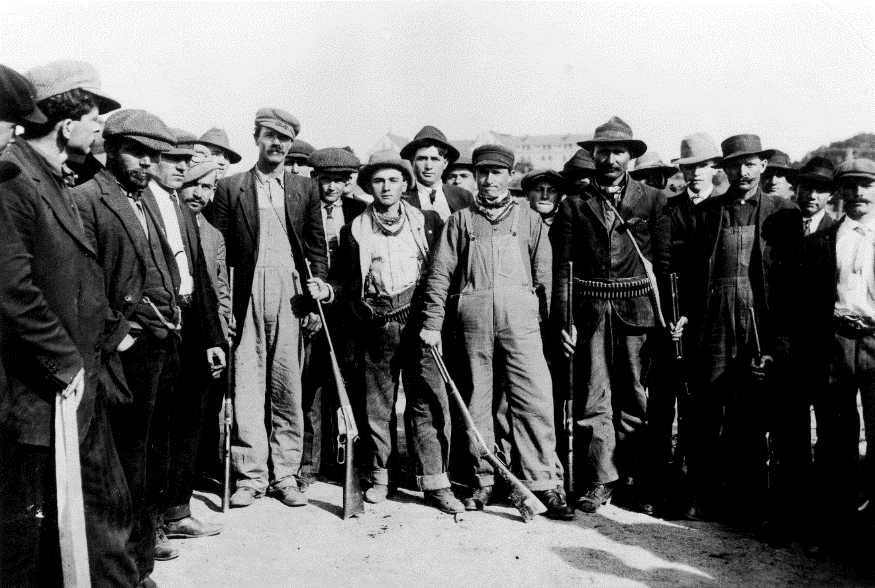 1 Ένοπλοι απεργοί 1914 - Ευγενική παραχώρηση της State Historical Society of Colorado 2 Τα αγόρια