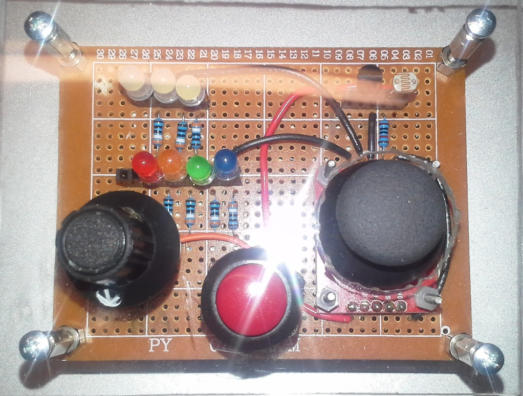 «PlayEdu Arduino» Αναλογικά LED PINS : 9,6,5 Θερμοκρασία PIN Α3 Φως, PIN Α2 Ψηφιακά LED PINS :