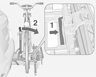 68 Αποθήκευση Χωρίς προσαρτημένο προσαρμογέα: Χρησιμοποιήστε τον κοντό βοηθητικό βραχίονα στερέωσης για να προσαρτήσετε το τρίτο ποδήλατο.