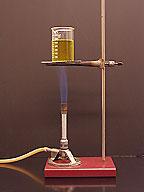 Test Tube Holder Λαβίδα Tube & Holder in Action Utility Clamp Σφικτήρας Clamp in action Σφικτήρας σε δράση Wash Bottle Μπουκάλι