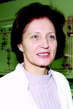 Broj 1650 Petak 28. oæujka 2003. 5 Foto-biljeπke Podravkina ælica zadnji put - bez tanjura RijeË je o pizzi Pripremila: prof. Radmila BrleËiÊ Podravka veê godinama muku muëi sa svojim arhivima.