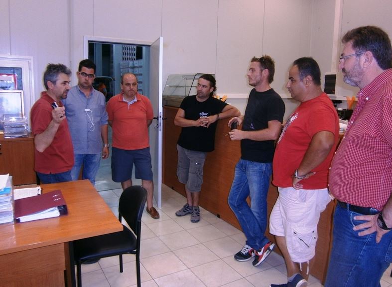 , για όλους τους νέους και νέες που ζουν στην ύπαιθρο και άλλους νέους & νέες που θέλουν αν γνωρίσουν από τους πραγματικούς πρωταγωνιστές της ζωής τις πραγματικές συνθήκες στην ύπαιθρο (