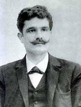 Ο Μαρίνος Αντύπας (1872-8 Μαρτίου 1907) γεννήθηκε στο χωριό Φερεντινάτα της περιοχής Πυλάρου στην Κεφαλονιά το1872 από μικροαστούς γονείς.
