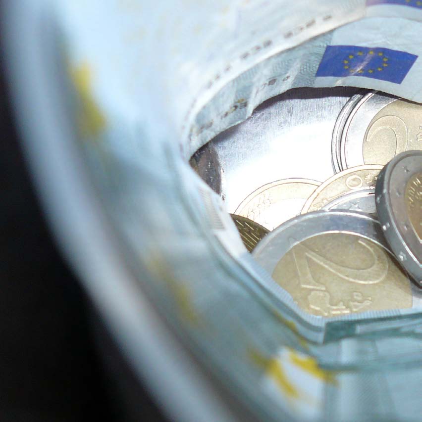 Η ικνμική κίση τα τελευταία χόνια συνδέεται με τ γεγνό ότι δεν αάγαμε ακετά για να καλψυμε τι ανάγκε μα και αναγκαζόμασταν να κάνυμε εισαγωγέ στηιζόμενι στα δανεικά.