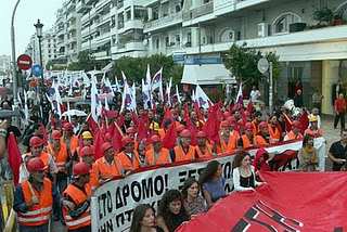 2. Ξανά για το ζήτηµα του Ενιαίου Μετώπου Ι. Σεχταρισµός και επαναστατικός µαρξισµός Όπως έχουµε πει 36, η συγκρότηση του Ενιαίου Μετώπου περνά µέσα από δυο δρόµους.