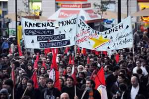 «Αλλά οι µαρξιστές που δεν είναι ακόµη αρκετά ισχυροί για να δη- µιουργήσουν το δικό τους κόµµα, έχουν τις δικές τους µεθόδους για τον αγώνα ενάντια στους κινδύνους της ρεφορµιστικής αιχµαλωσίας: Ένα