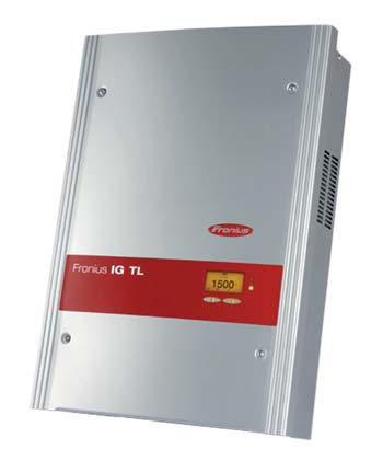 W STRIEDAČ W FUNKCIA Striedač mení jednosmerné napätie dodávané solárnymi panelmi na jednofázové striedavé napätie 230 V/ 50 Hz, prípadne pri väčších výkonoch na 400 V / 50 Hz.