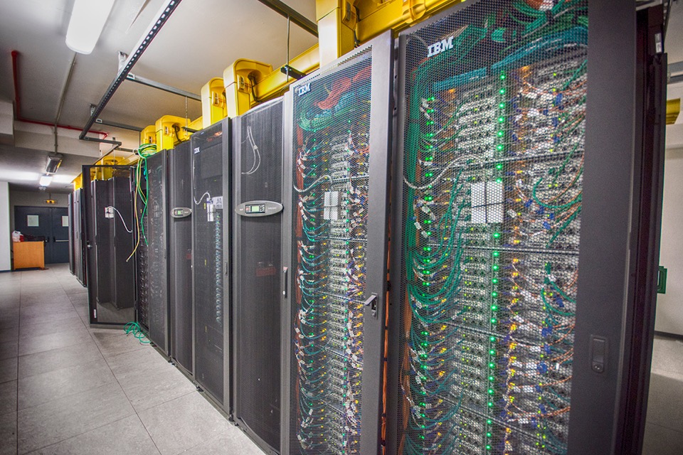 ARIS (Advanced Research Information System) Χώρος εγκατάστασης: Κτίριο Υπουργείου Παιδείας Έρευνας και Θρησκευμάτων, Μαρούσι Δύο φάσεις ανάπτυξης: