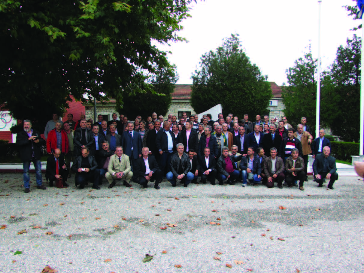 Επίσκεψη Αποφοίτων Τάξης 1987 To Σάββατο 17 Οκτωβρίου 2015 πραγματοποιήθηκε επίσκεψη στη Σχολή, των αποφοίτων Τάξης 1987.