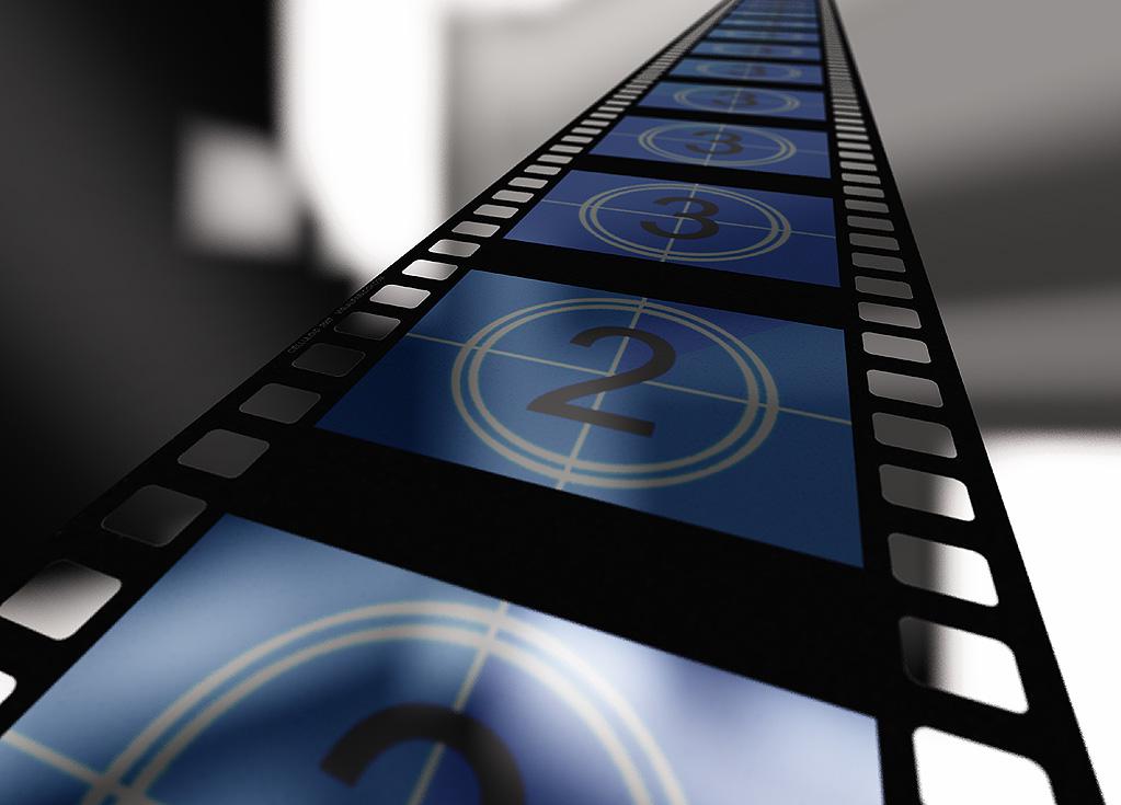 Θέμα 3: Παραγωγή γραπτού λόγου Dein Freund Jan hat dir erzählt, welche Filme ihm gefallen. Du gehst gern ins Kino. Schreib ihm eine Mail (80-120 Wörter) und erzähle ihm: Welche Filme gefallen dir?