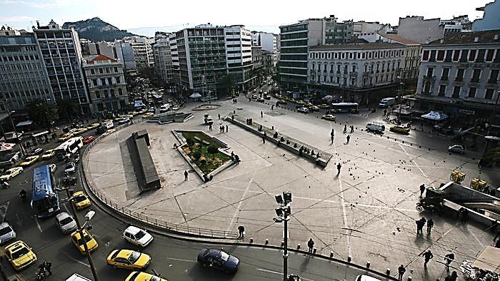 Η τελευταία προσπάθεια ανάπλασης της Ομόνοιας πραγματοποιείται στα πλαίσια των έργων για τους Ολυμπιακούς αγώνες, όποτε κι η πλατεία παίρνει τη σημερινή της μορφή και μετατρέπεται ουσιαστικά σε οδικό