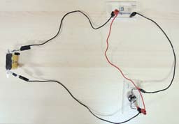 Toplinski učinak električne struje Isijavanje topline iz grijača električne pećnice, električne grijalice ili nekog električnog uređaja koji ima grijač dok njima prolazi električna struja nazivamo