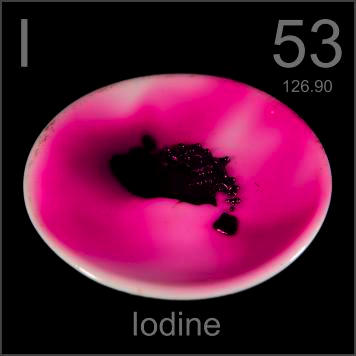 elementárny jód sa pripravuje podobne ako bróm oxidáciou vodných roztokov obsahujúcich I chlórom: - - 2I ( aq) + Cl2( g) I2( s) + 2Cl ( aq) morská voda obsahuje súčasne bromidy a jodidy ich