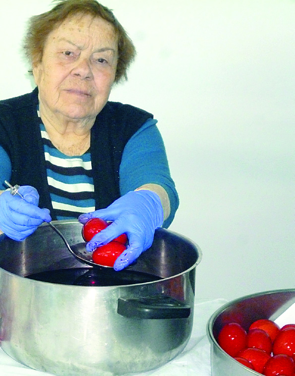 α.α. Δελτίου 117 ΑΠΡΙΛΙΟΣ 2016 ΑΓΑΠΗΣ ΜΕΛΑΘΡΟΝ «O AΓ. ΧΑΡΑΛΑΜΠΟΣ» Διαβάστε Περιεχόμενα σελίδα 1 Από τα χέρια των ηλικιωμένων μας.