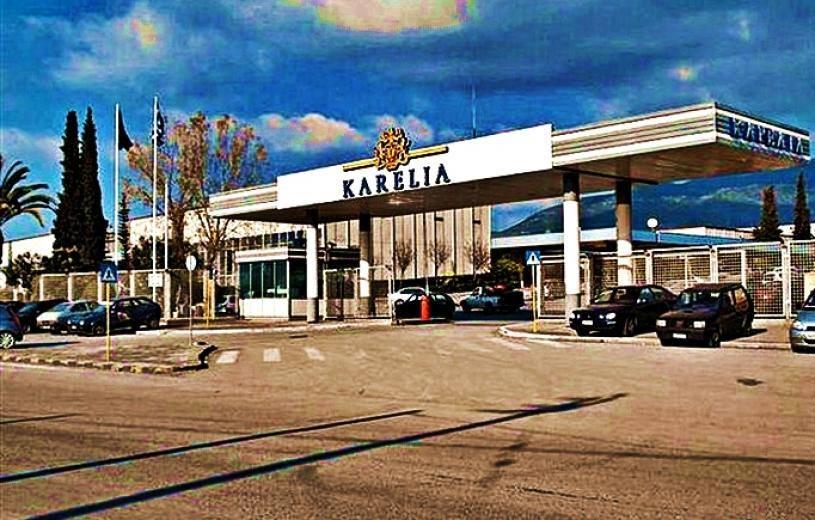 Πελάτες Καθοριστικό ρόλο για την επιτυχία της εταιρείας κατέχουν οι πελάτες της. Πρωταρχικός σκοπός της, είναι να προστατεύσει τους ανήλικους από τη χρήση προϊόντων καπνού.