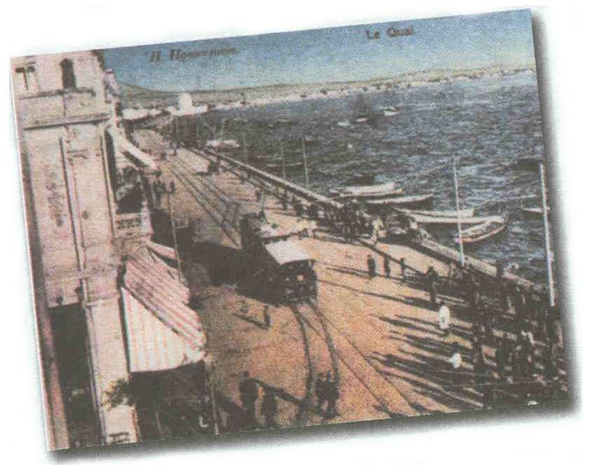 Με το τραμ φανταστικές διαδρομές! Το τραμ επιστρέφει στη ζωή μας. Το ακούμε καθημερινά στην τηλεόραση και το ραδιόφωνο. Ας το πάρουμε και ας κάνουμε μια διαδρομή, έχοντας συντροφιά μας την Άλκηστη. 8.
