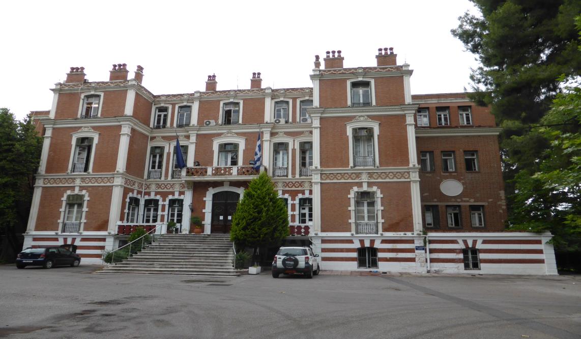 4 Βίλλα Αλλατίνι Πρώτα συναντήσαμε τη Βίλλα Αλλατίνι, που βρίσκεται στην λεωφόρο Βασ. Όλγας 198.