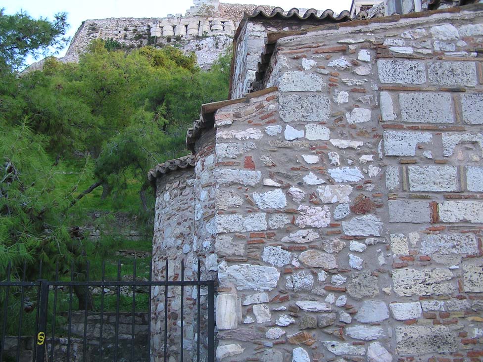 Στην παραπάνω φωτογραφία βλέπουμε μια άποψη του ιερού ναού