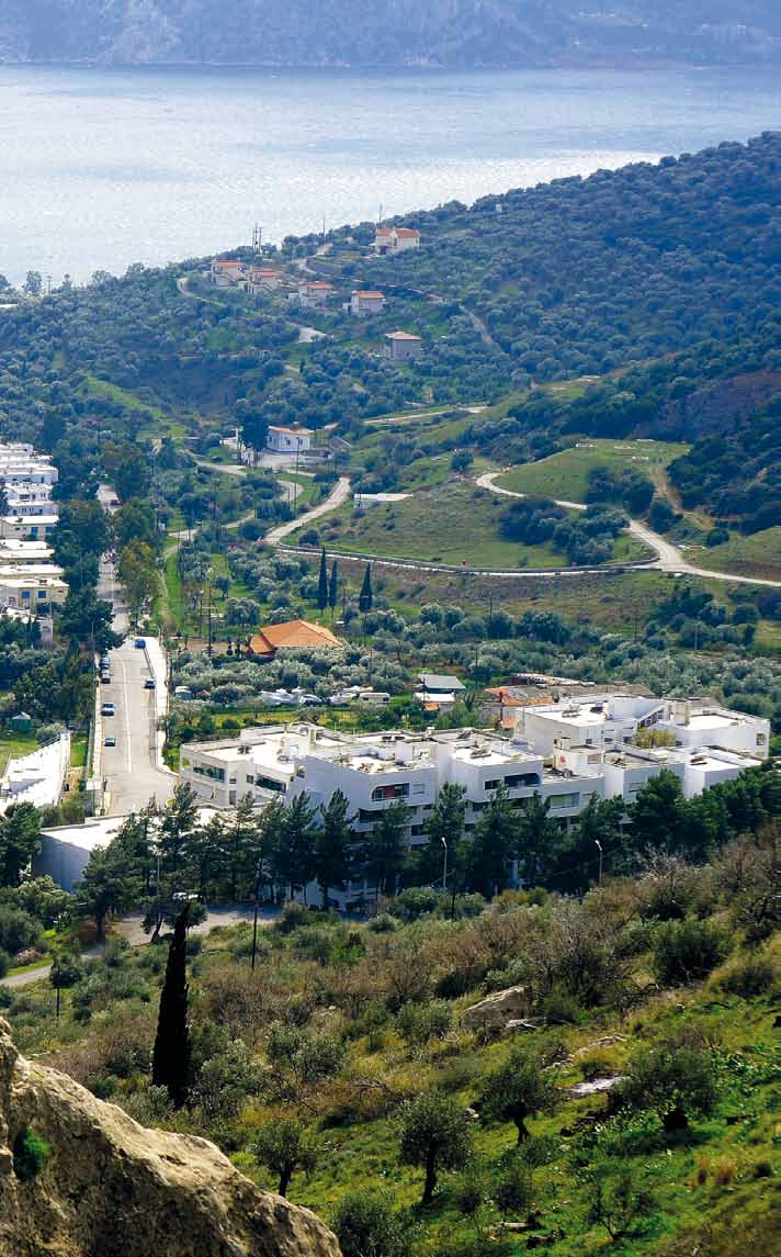 14 Κοινωνική Υπευθυνότητα Στον Όμιλο ΜΥΤΙΛΗΝΑΙΟΣ πιστεύουμε σε μια αδιαπραγμάτευτη αλήθεια: κάθε μορφή επιχειρηματικότητας οφείλει να διέπεται από το ήθος και τις αρχές που εγγυώνται την αδιάρρηκτη