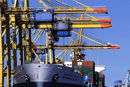 UNITED NATIONS ECONOMIC COMMISSION FOR EUROPE Σεμηνάριο ΓιατοΡόλοτουUNECE στην Ανάπτυξη των Παν-Ευρωπαϊκών Μεταφορών