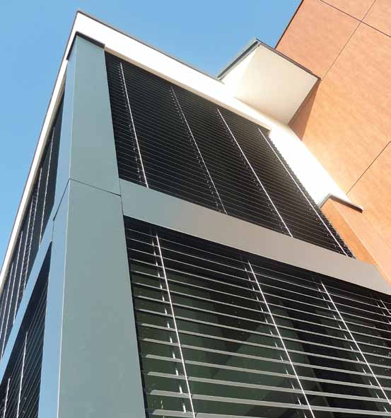 Toplotna izolacija stavb z zunanje strani (izvedba kontaktnih fasad) Zunanje stene stavb so izpostavljene velikim temperaturnim razlikam in raznovrstnim vremenskim vplivom.