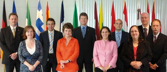 Επιτροπή Προσωπικού της Eurojust Τον Απρίλιο του 2006 εξελέγη νέα Επιτροπή Προσωπικού, που προάγει την ανοικτή και διαφανή επικοινωνία με τη διοίκηση και το προσωπικό.