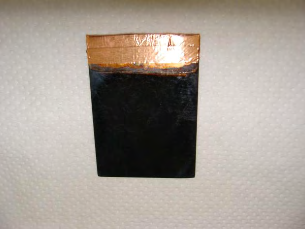 -119- ηλεκτρολύτη PolySulfide [(1Μ) S / (1M) Na2S] για 10min. Σημειώνεται ότι, στο στάδιο αυτό το φύλλο μπρούντζου αποκτά ένα μη ομοιογενές μαύρο χρώμα (Σχ. 5-7β).