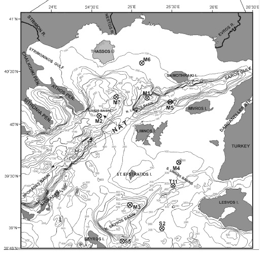 Βορειοανατολικά της Tάφρου βρίσκεται η βαθιά λεκάνη, μεταξύ Λήμνου και Σαμοθράκης, μέγιστου βάθους 1580 m, με πολύ απότομα πρανή, ειδικά προς τα νότια και τα βόρεια (οι κλίσεις των κατώτερων πρανών