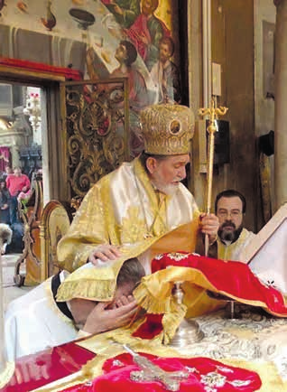 Χειροτονία εἰς