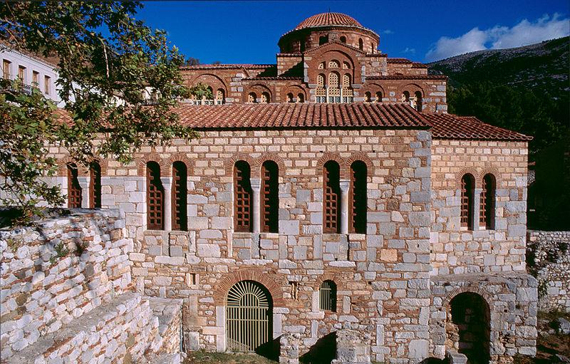 Μονή Οσίου Λουκά Διεύθυνση Αναστήλωσης Βυζαντινών - Μεταβυζαντινών Μνημείων του ΥΠΠΟ: Εργασίες στερέωσης, αποκατάστασης και επισκευής των κελιών, του δεύτερου ορόφου της