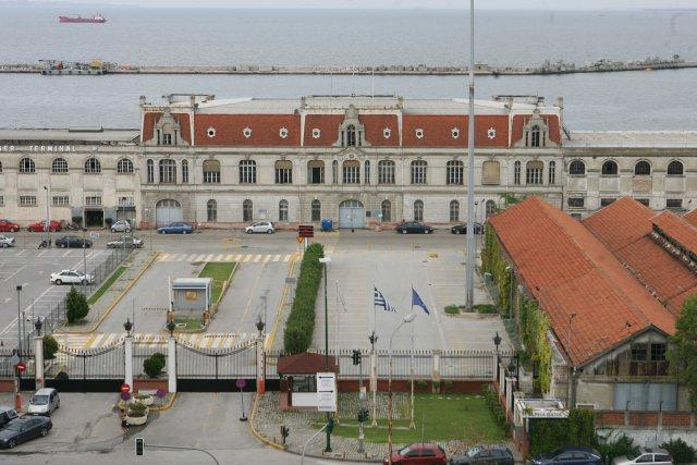 2.2.2. Γενικά για την εταιρεία Η Ανώνυμη Εταιρεία «Οργανισμός Λιμένος Θεσσαλονίκης» (ΟΛΘ ΑΕ) ιδρύθηκε το 1999 (νόμος 2688/99, ΦΕΚ 40Α'/1-3-99) με σκοπό τη διοίκηση και εκμετάλλευσή του.